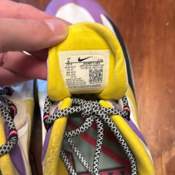 Nike Air Max 270 React in Purple and Yellow Size Men’s 9 - Picture 5 of 7